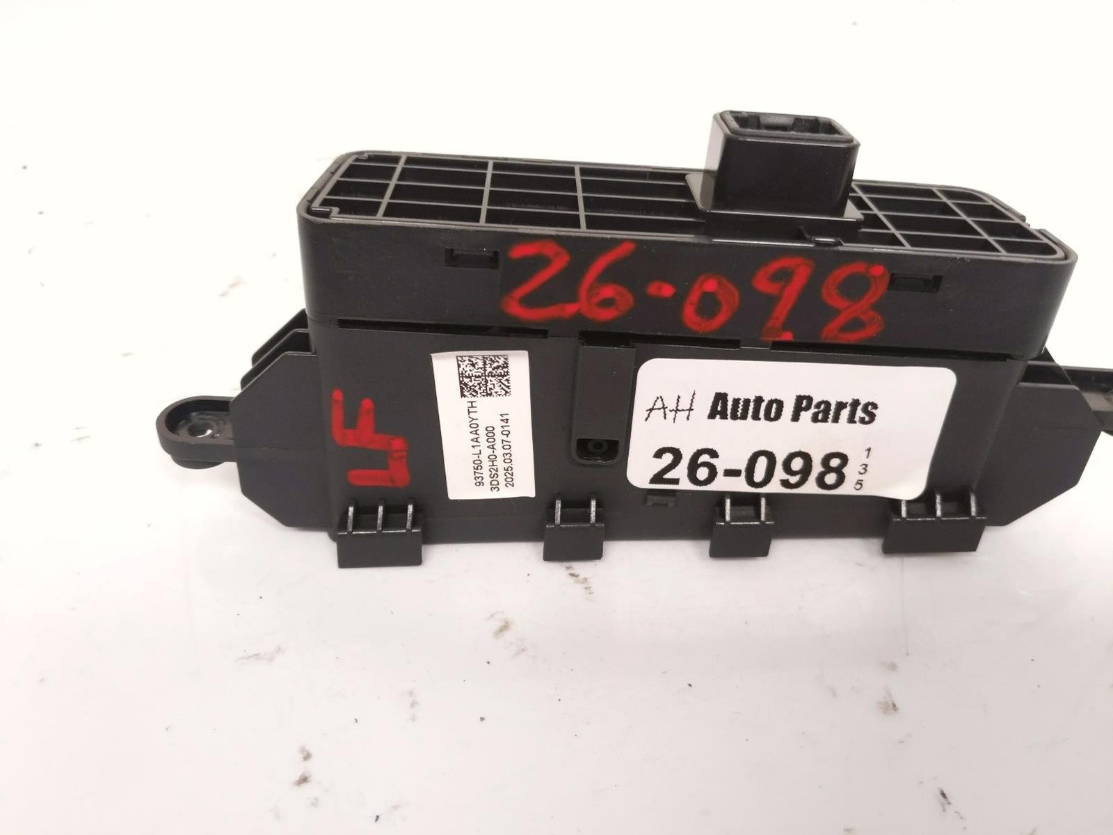 2024-2025 Hyundai Sonata Integrated Control Panel Switch Unit 93750-L1aa0-Yth