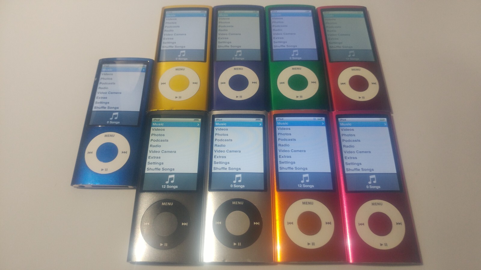 Apple iPod Nano 5th Generation 8, 16 GB - 60 Day Warranty Brand new battery!