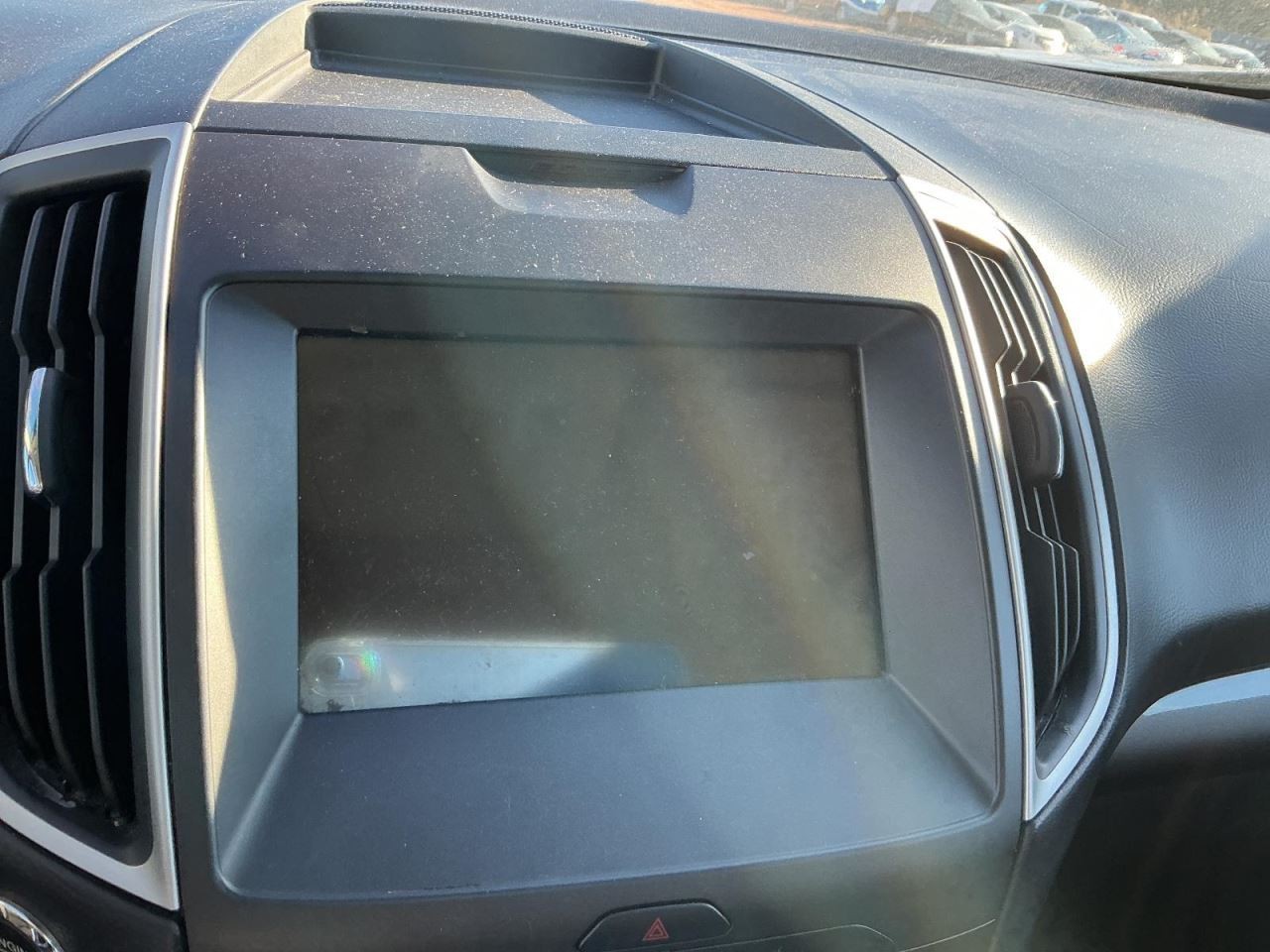 Info-GPS-TV Screen Front Center Dash Mounted 8.0" Screen Fits 19-20 EDGE 4924084