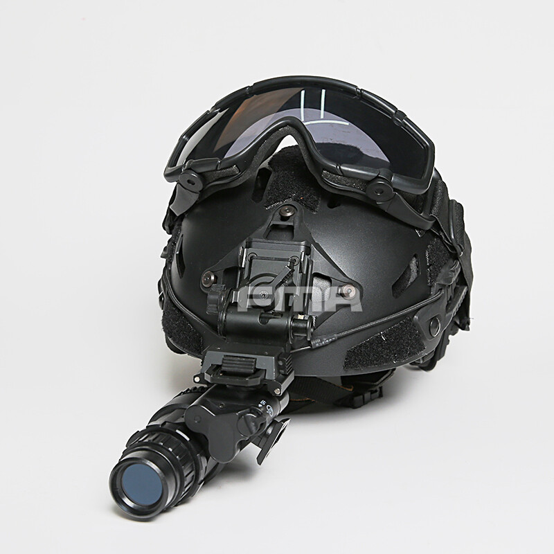 FMA Tactical Dummy AN/PVS 18 Night Vision Goggles NVG Model No Function TB388