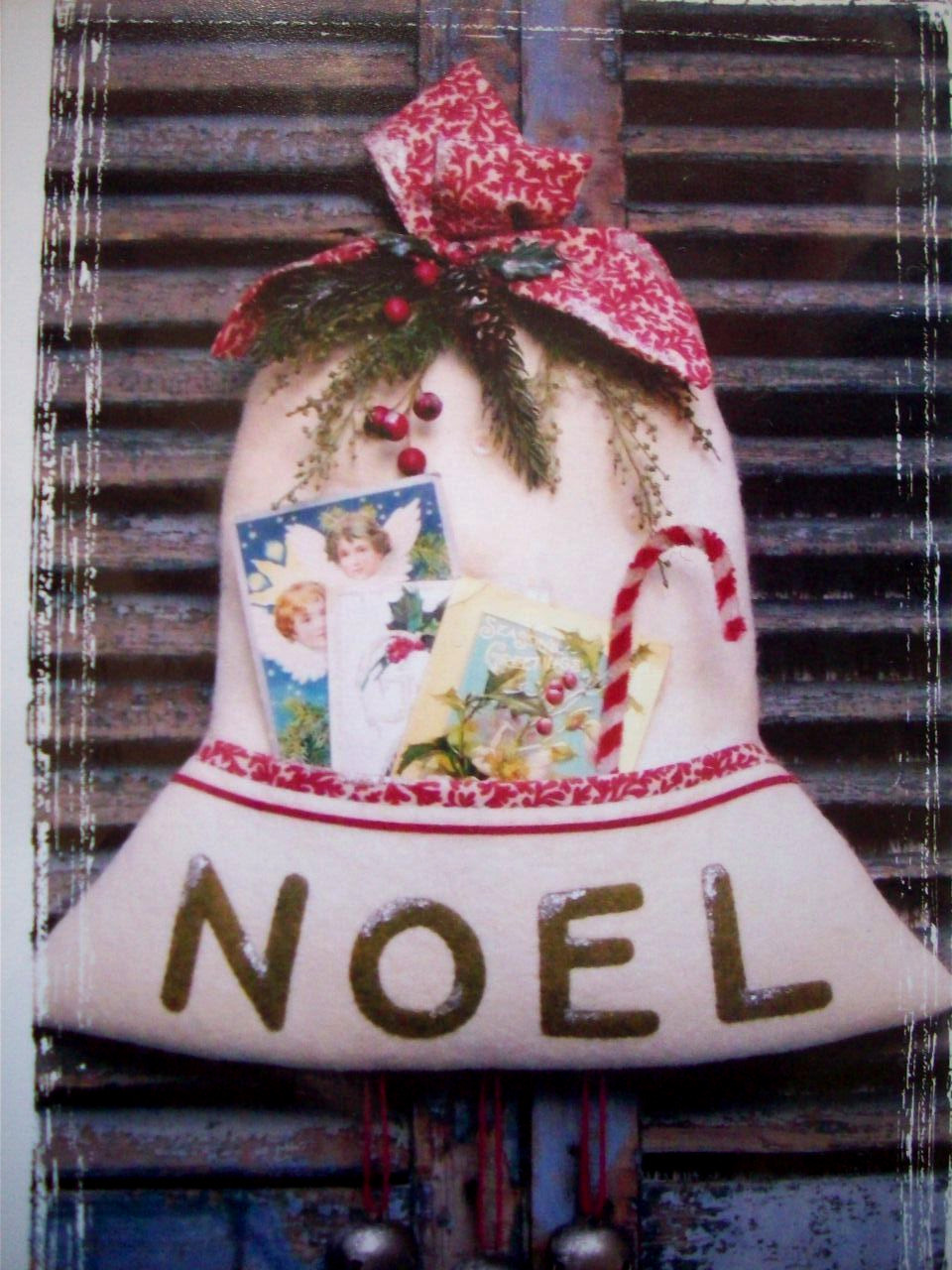 Noel bell Christmas card holder decor wool embroidery pattern