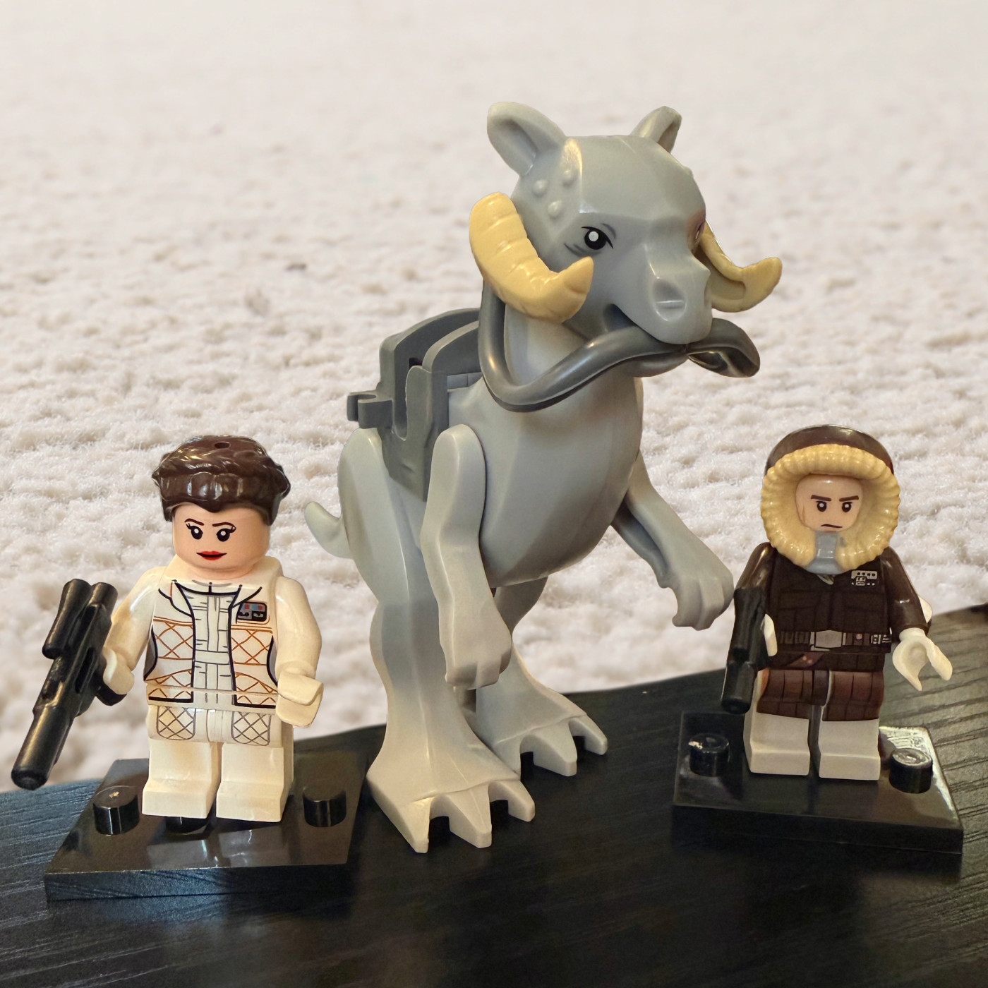 Custom Hoth Minfigure Set! Tauntaun, Han Solo, Princess Leia lego Star Wars
