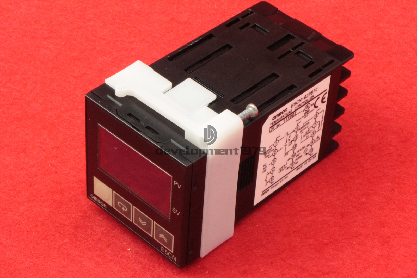 1PC OMRON Controller E5CN-Q2HBTC 100-240V NEW