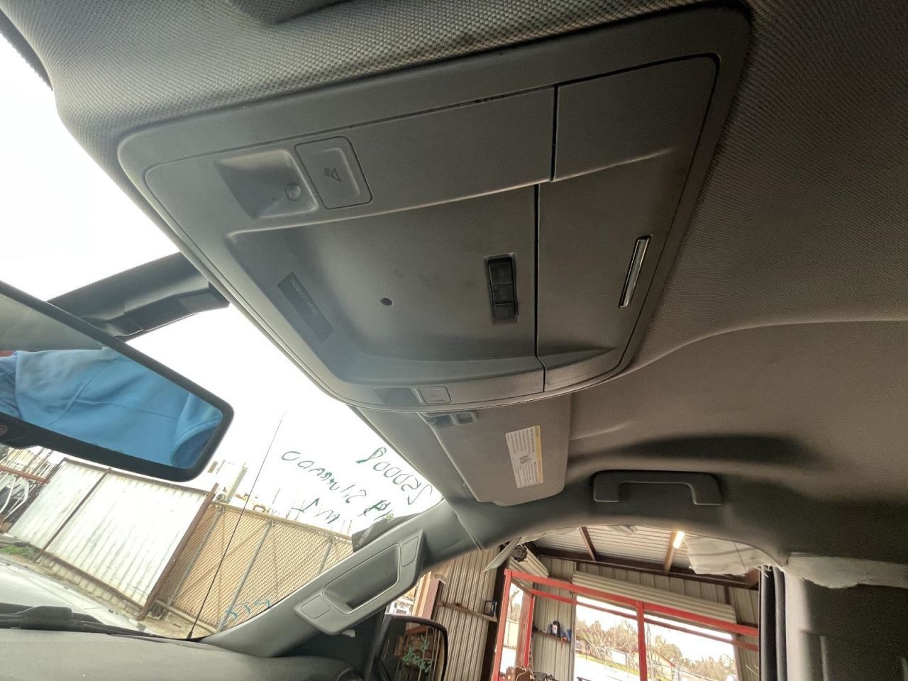 SILVRDO15 2014 Glove Box 67286