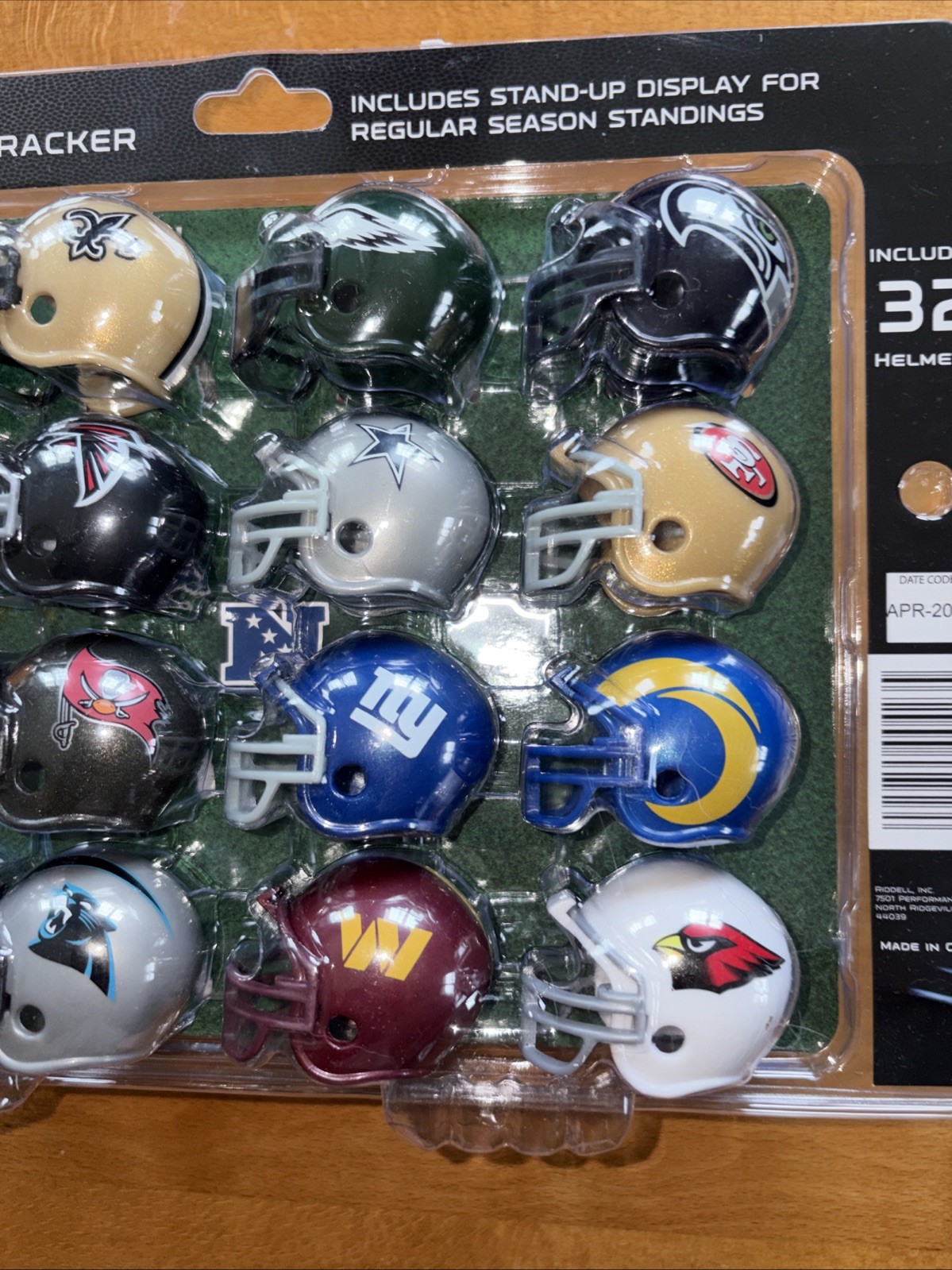 Riddell NFL Helmet Tracker Set w/ 32 Mini Helmets & Display Boards Multicolor