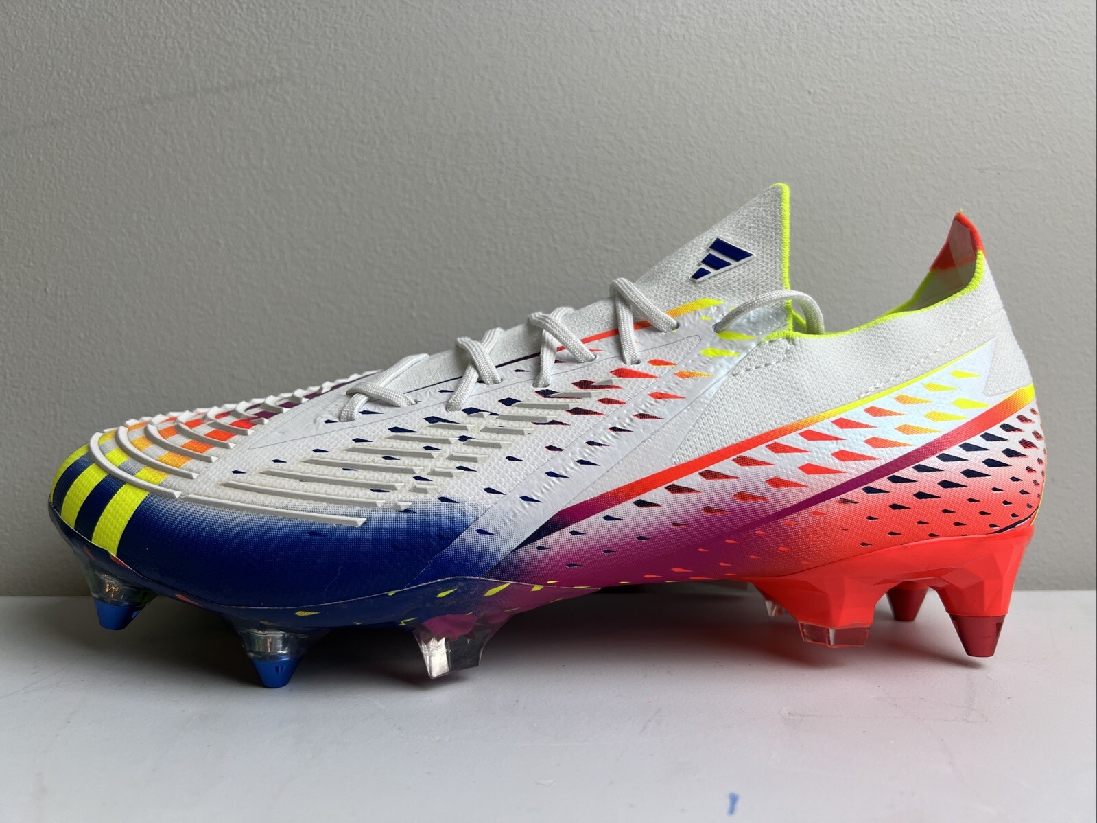Adidas Predator Edge.1 SG AI Tigua Soccer Cleats White Men's Size 8.5 GW1014