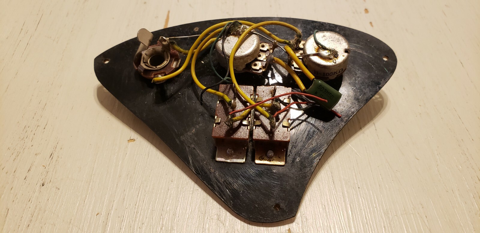 Volume Tone Control Pick Guard Ship World Wide