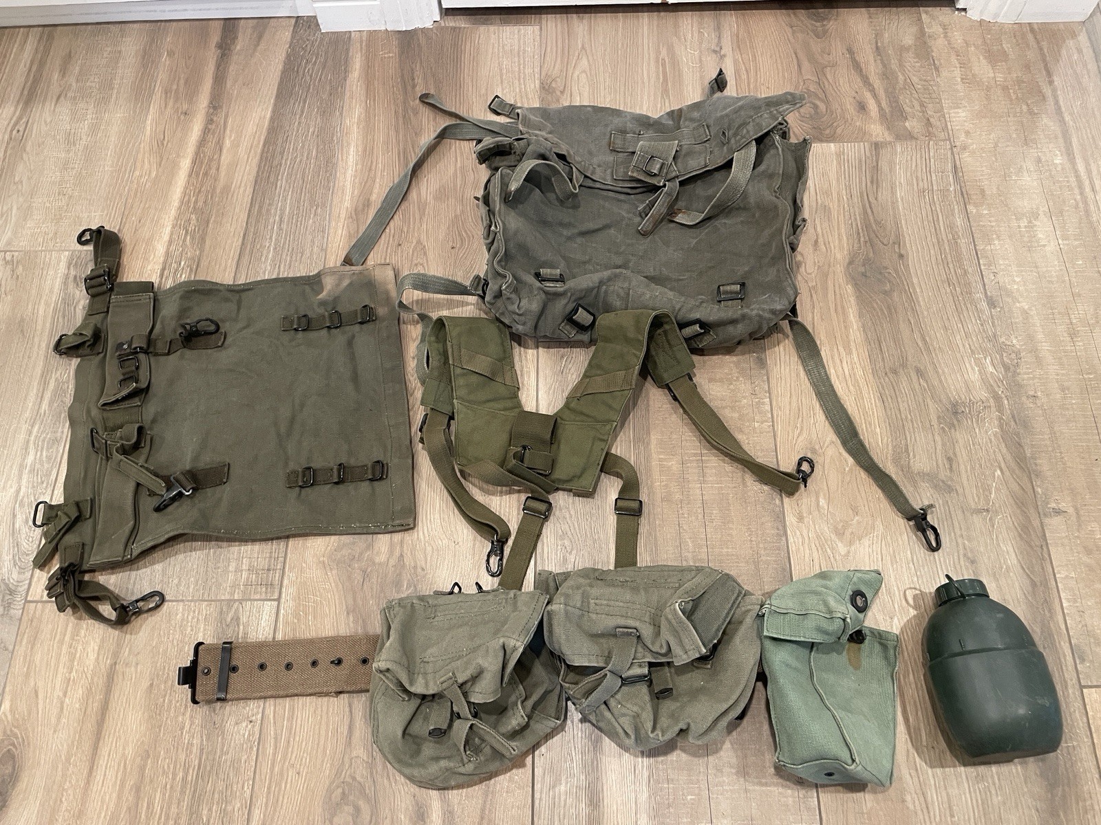 Iraqi Army P58 Field Gear Set Load Bearing Equipment Set Desert Storm Iraq War