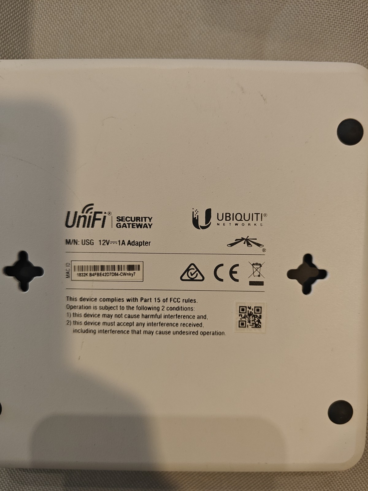 Ubiquiti Networks UniFi Security Gateway White (USG)