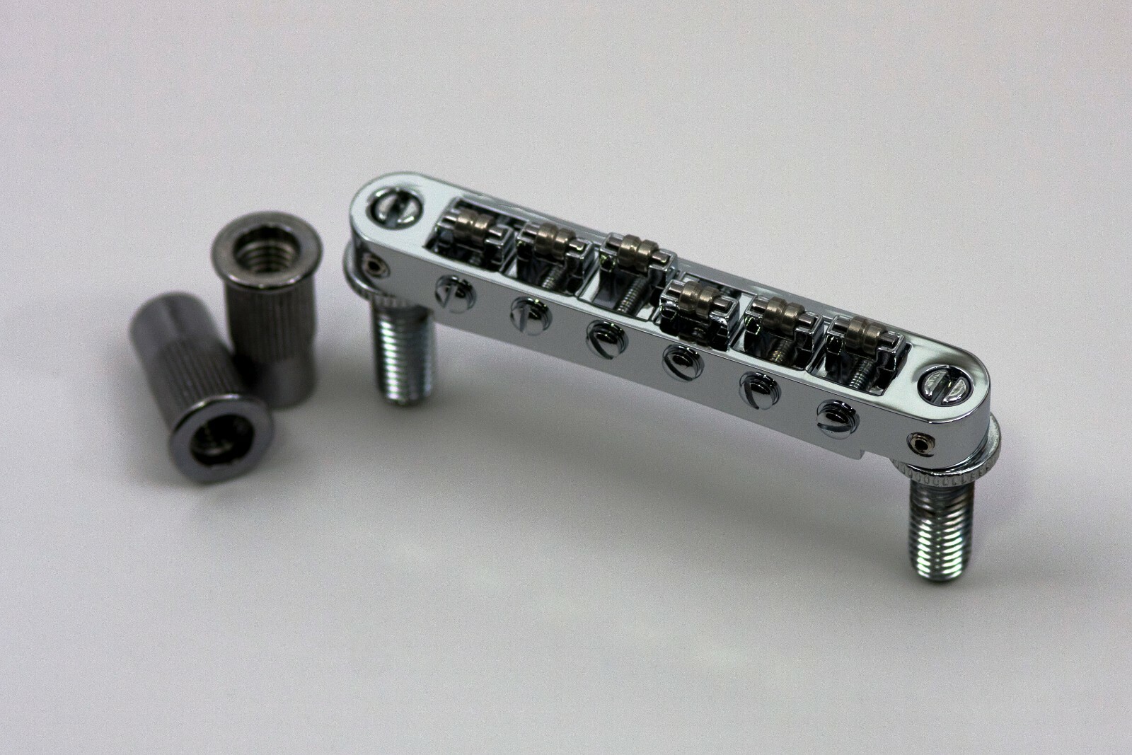 TPFR-C TonePros Metric Tuneomatic Bridge (large posts, “Roller” saddles), Chrome