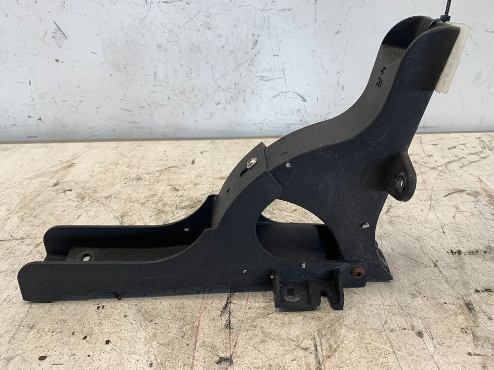 2008 Freightliner Cascadia Cab Extension Bracket (778-10325)
