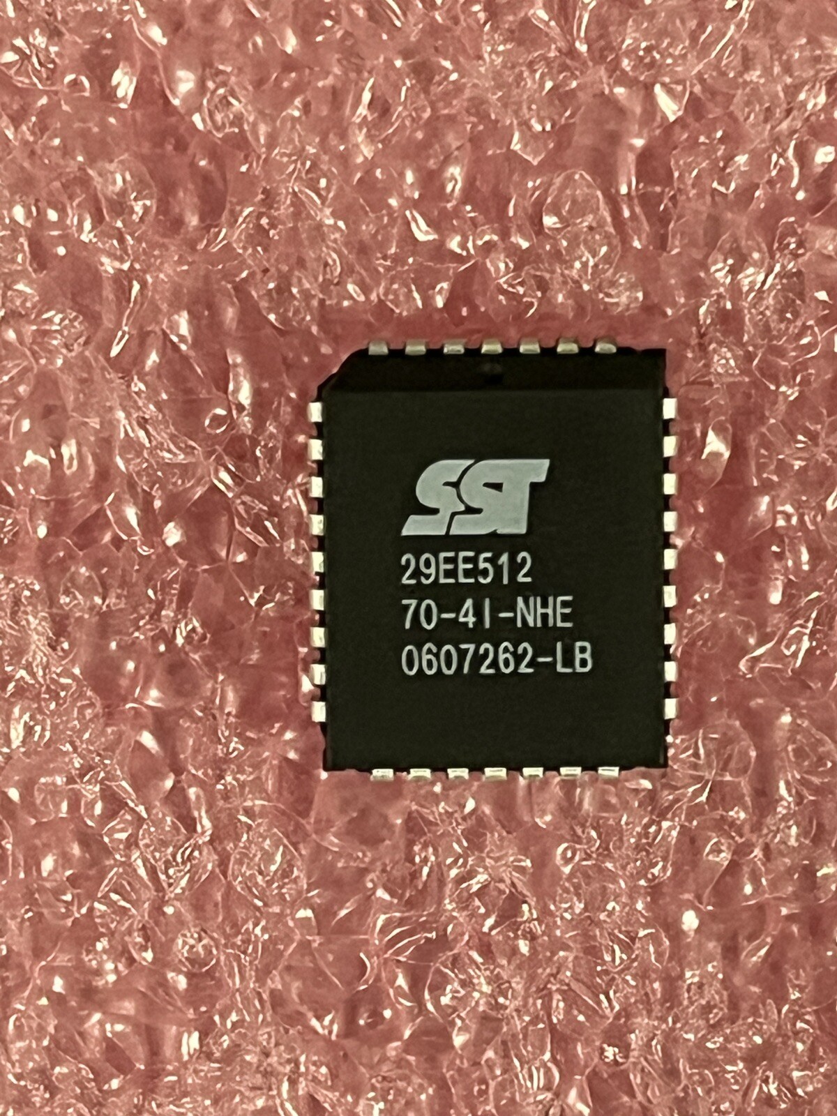SST29EE512-70-4I-NHE 64K X 8 PAGE WRITE EEPROM 70NS 32 PIN PLCC SST (LOT OF 1)