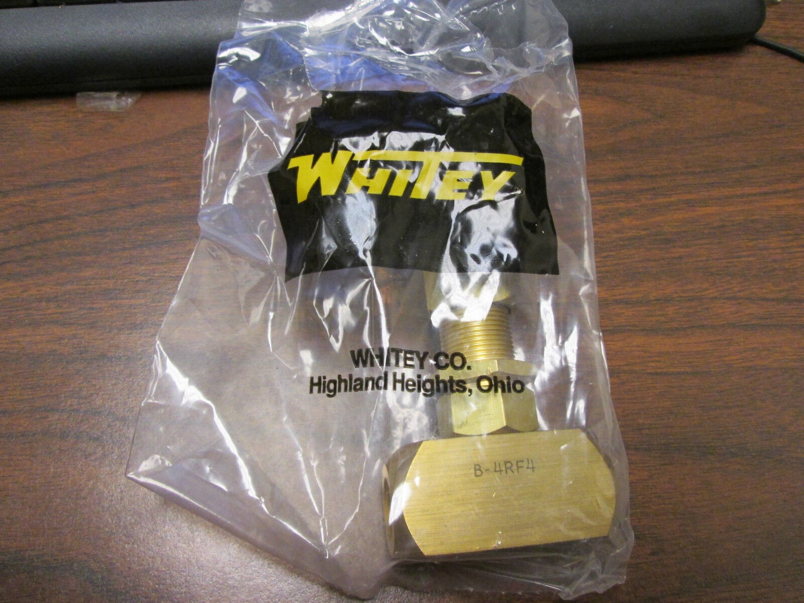 Whitey Brass Valve B-4RF4 060480