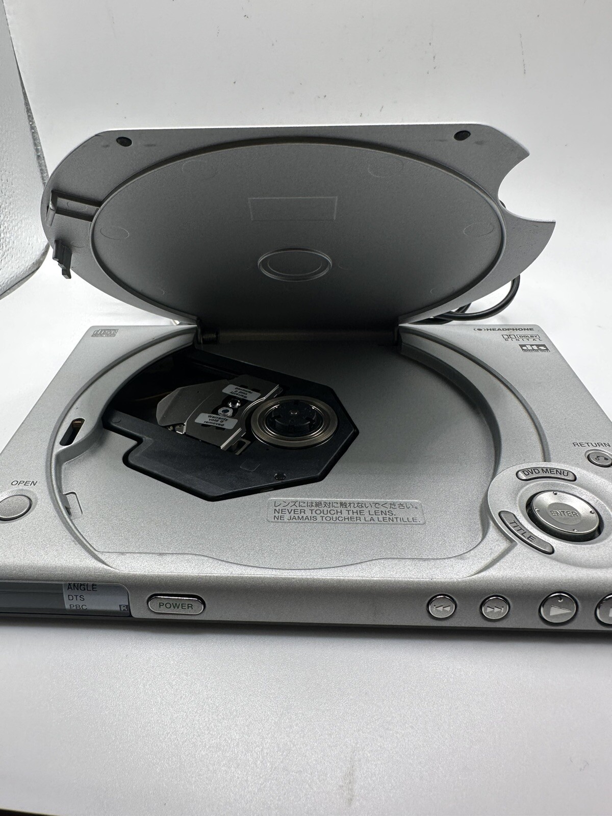 SONY DVD PORTABLE DVP-F5 No Remote