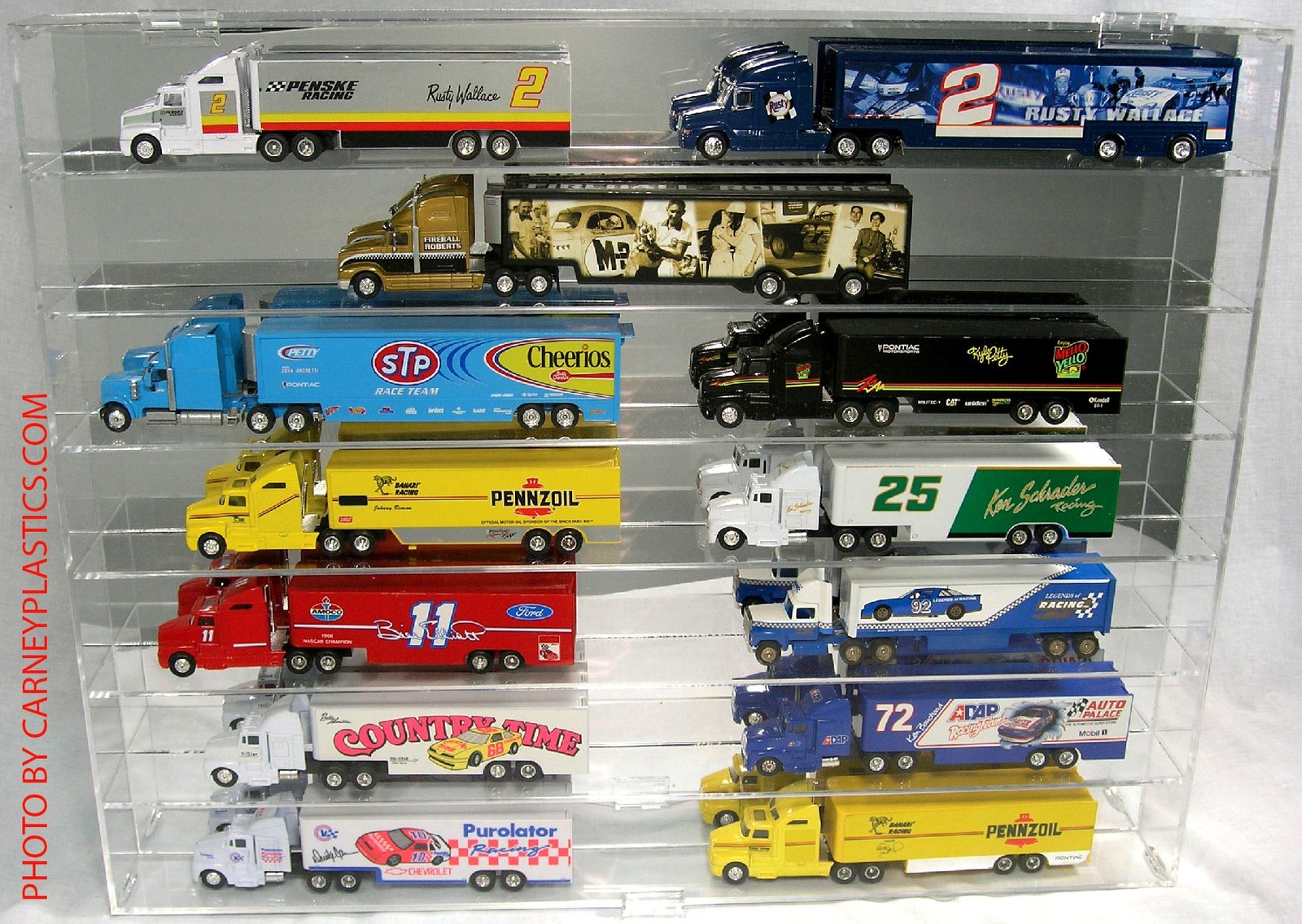 Diecast Truck 1:64 Display Case 14 Semi / Haulers
