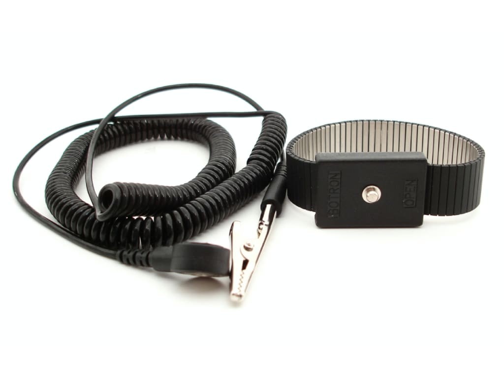 Botron B9479 - Black metal adjustable wrist strap, 1/8' snap - 12 foot cord