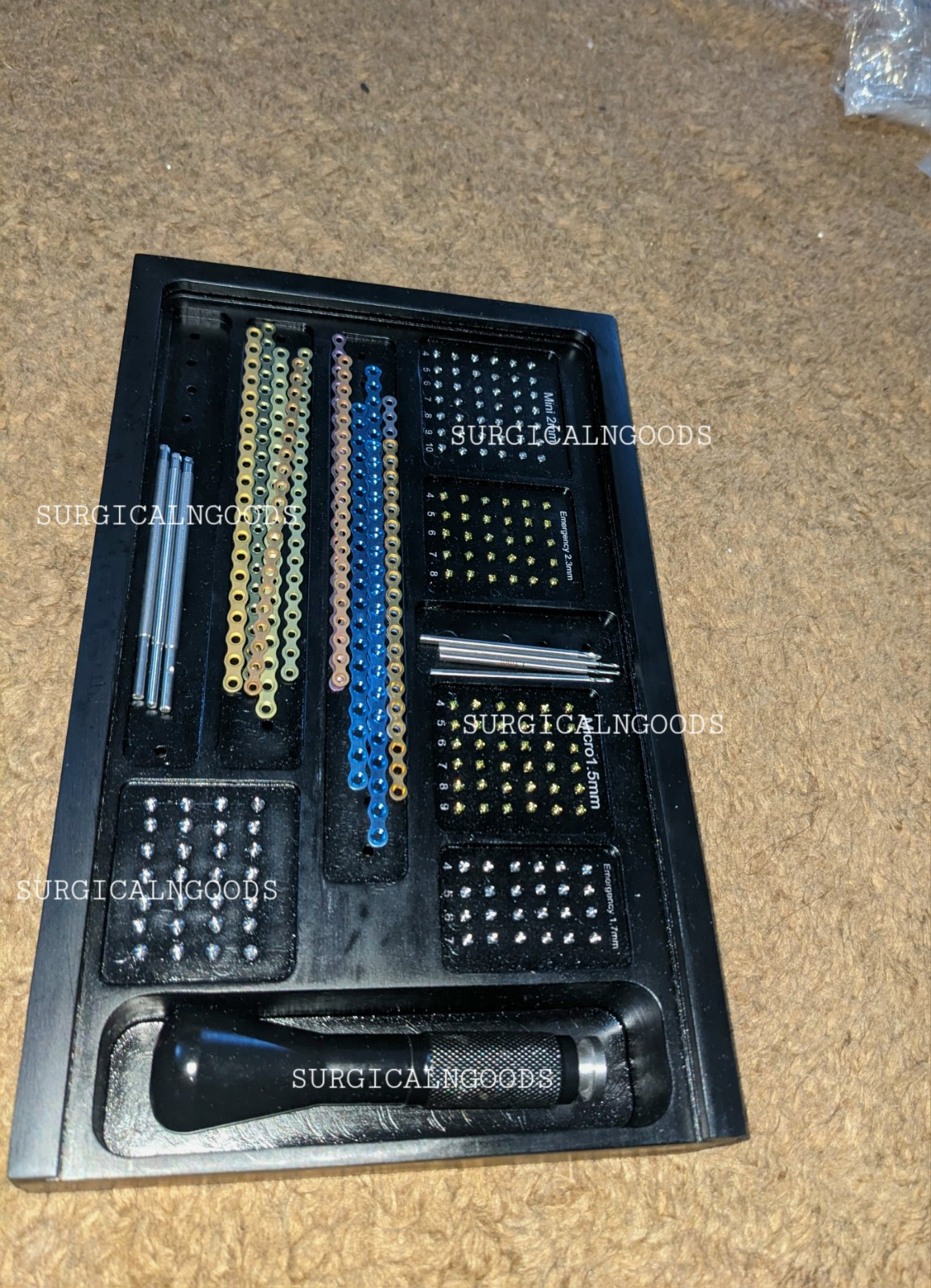 Dental Maxillofacial 2.0/1.5 Mini Micro Titanium Plates & Screw System