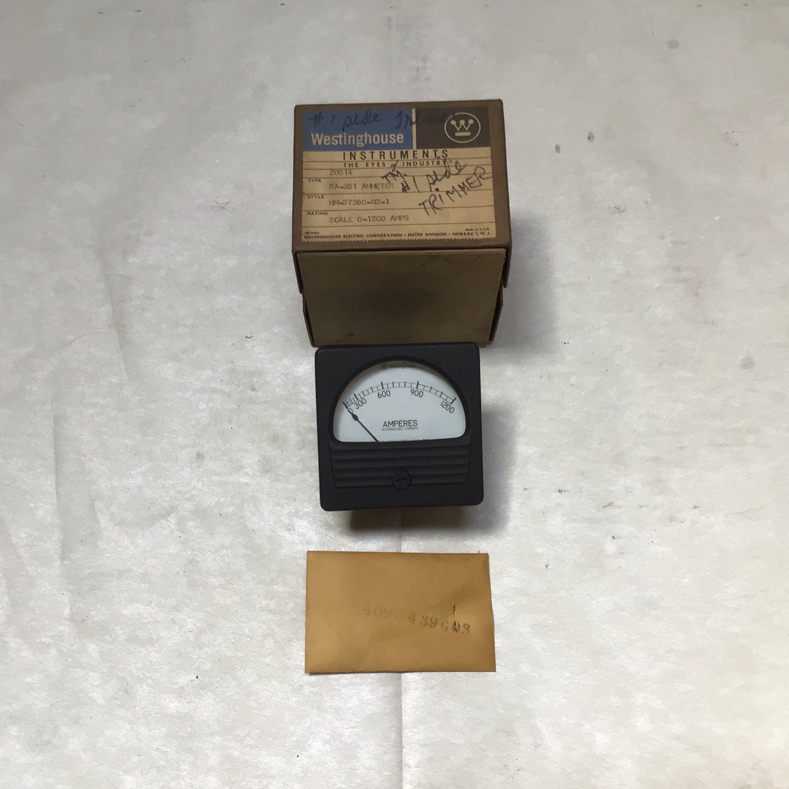 Vintage Westinghouse RX-351, Panel Meter, HM-37960-N3-1, 0-1200 AC Amps, (J22)