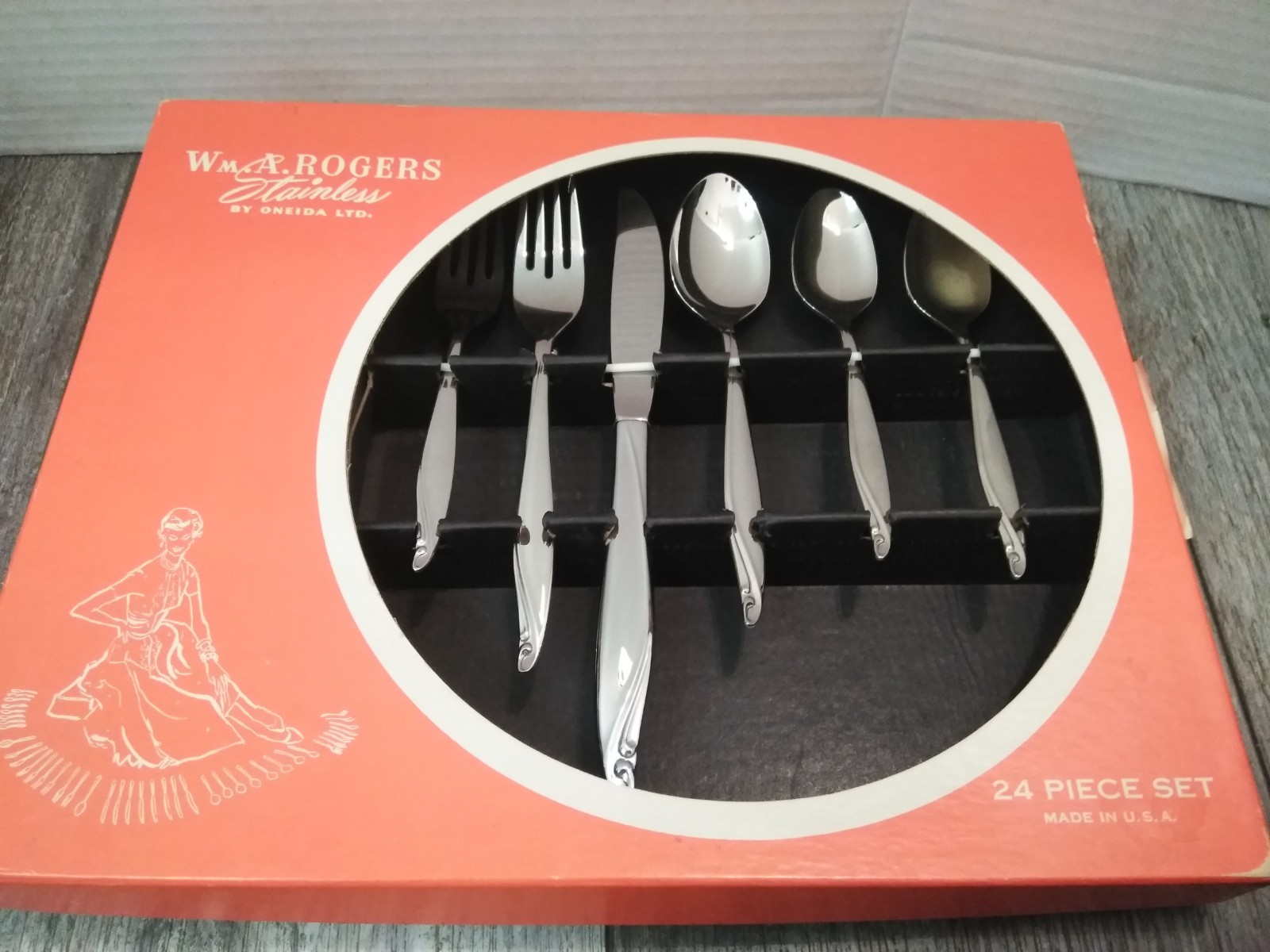 VTG. FLATWARE 24-Pc. SEVEN SEAS By Oneida LTD Wm A Rogers Stainless (NOS)