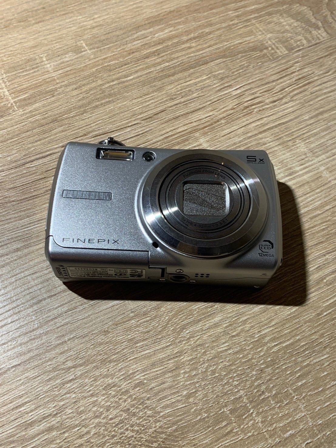 FUJIFILM FINEPIX F100fd Silver Compact Digital Camera Tested Working Japan