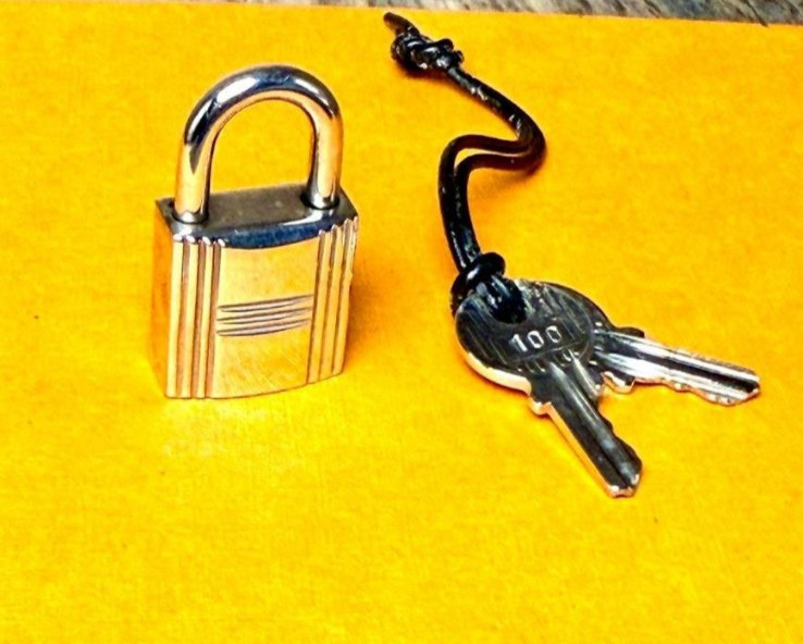 HERMES Set of Padlock & Key Cadena Gold Charm Japan Number Random JP