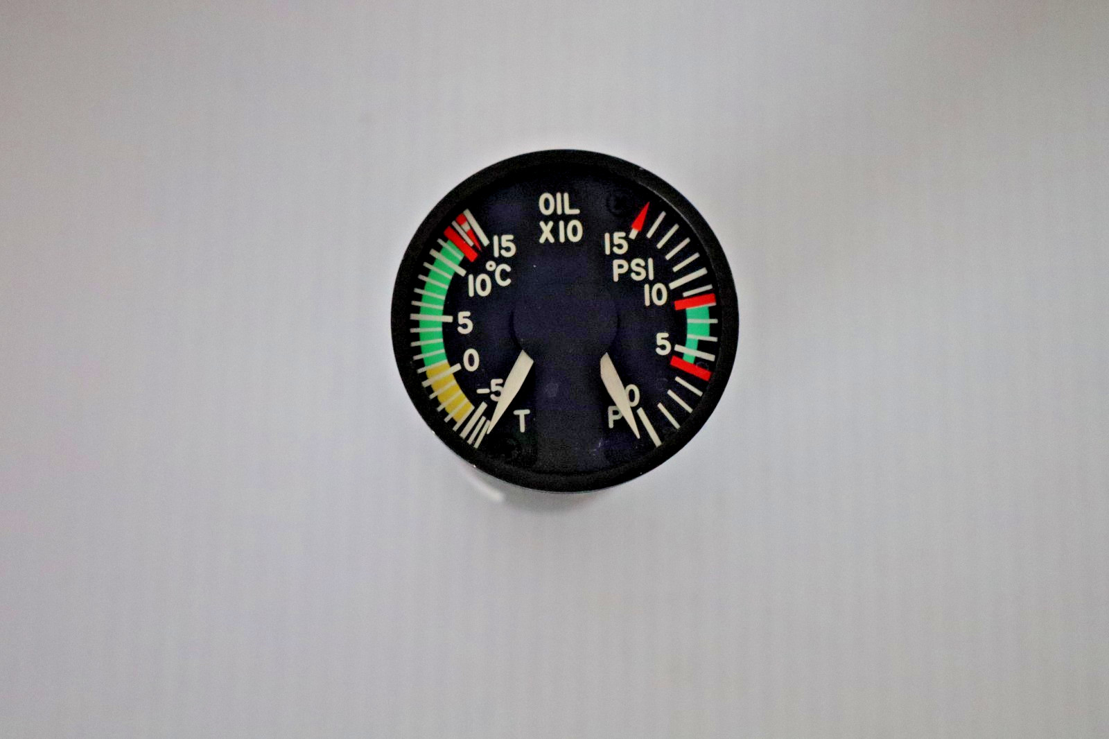 45AS86825-9 Pressure Temp Indicator Vibro-Meter 397-04844 Removed Working