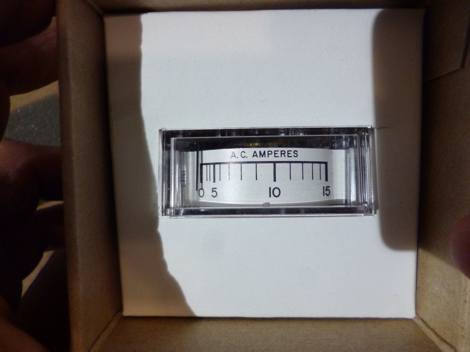 MODUTEC 13F-AAA-015-U ANALOG PANEL METER AMPERES 0-15 AMPS GAUGE USA NOS VINTAGE