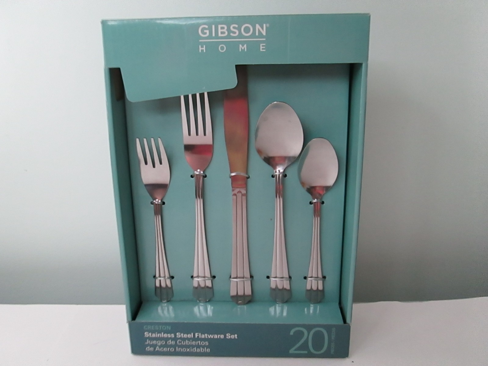 Gibson Home  20 Piece Flatware Set (Creston) NIB
