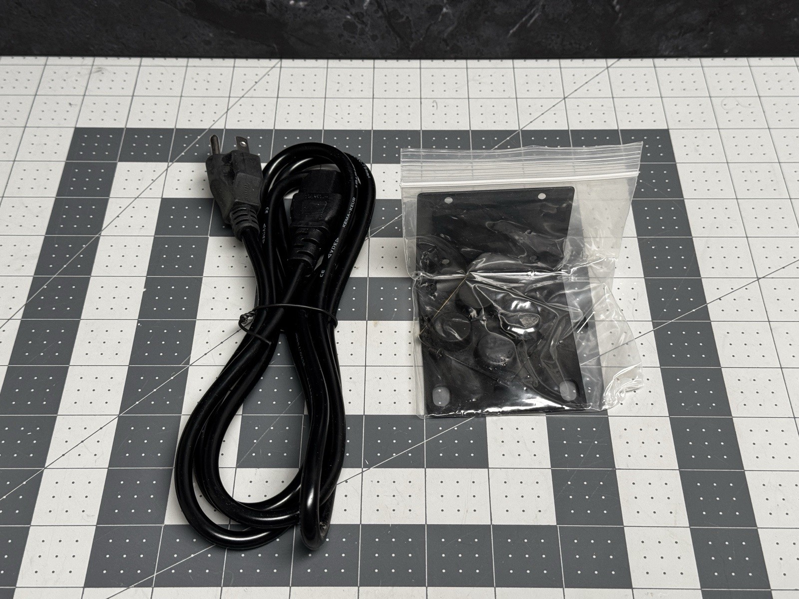 Triplett GEM HDHUB-8PVP High Performance Video/Power Hub, 8 Position *NEW*