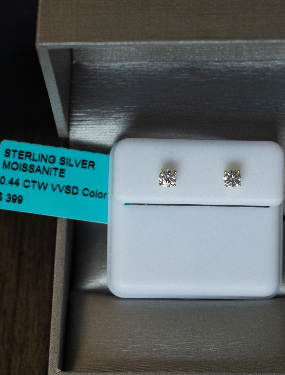 MOISSANITE EARRINGS. 925 STERLING SILVER. 4.0MM ROUND-CUT. 0.44 CTW. (19)