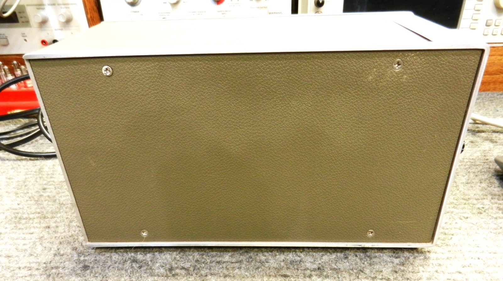 HP 8406A Frequency Comb Generator