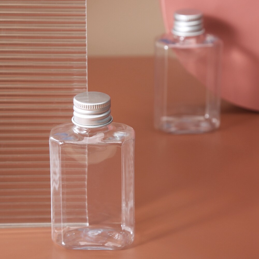 2pcs 80ml/2.7oz  Empty Travel Containers PET Bottles for Creams Gels & Lotions