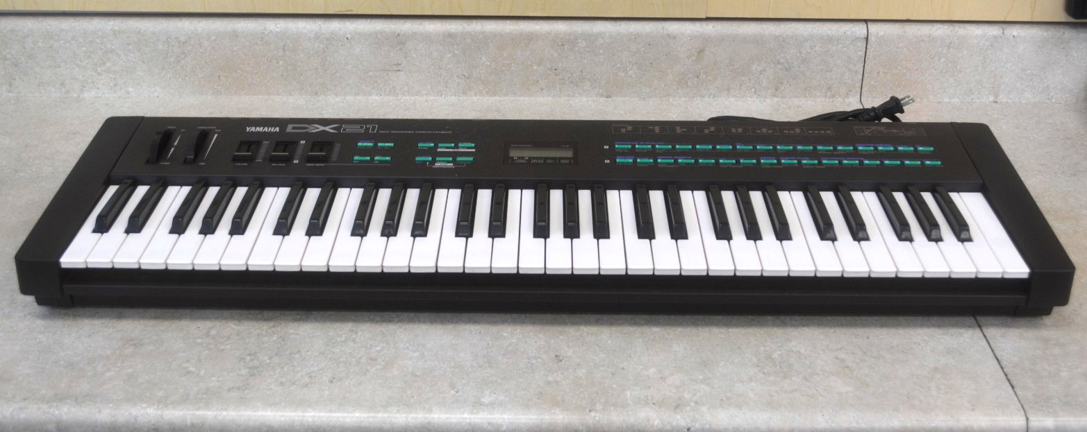 Yamaha DX21 Digital Synthesizer *Pre-owned* FREE SHIPPING
