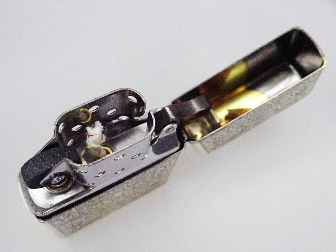 Zippo antique skull
