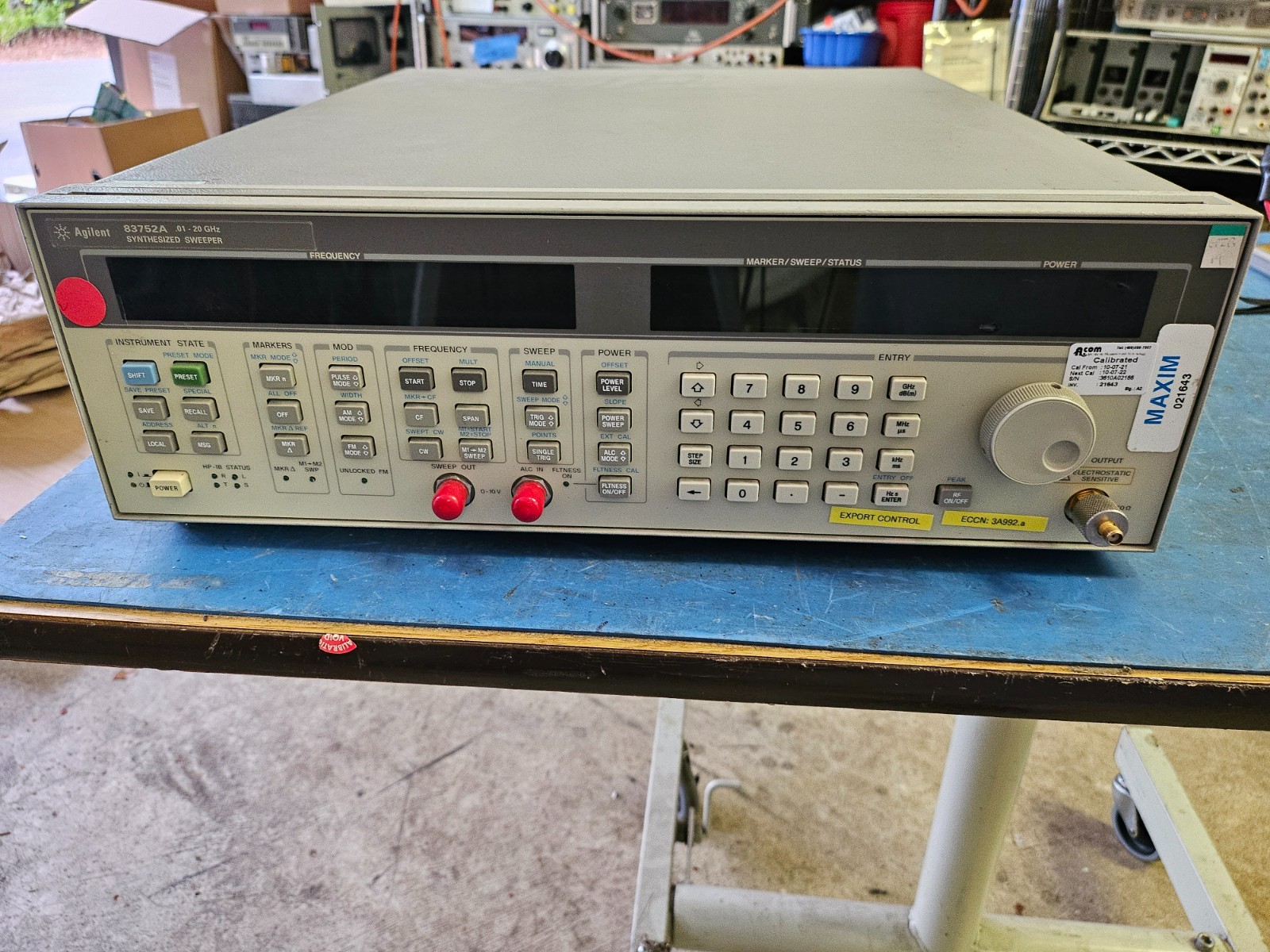 Agilent HP 83752A  Synthesized Sweeper, 0.01 to 20 GHz Please Read Description