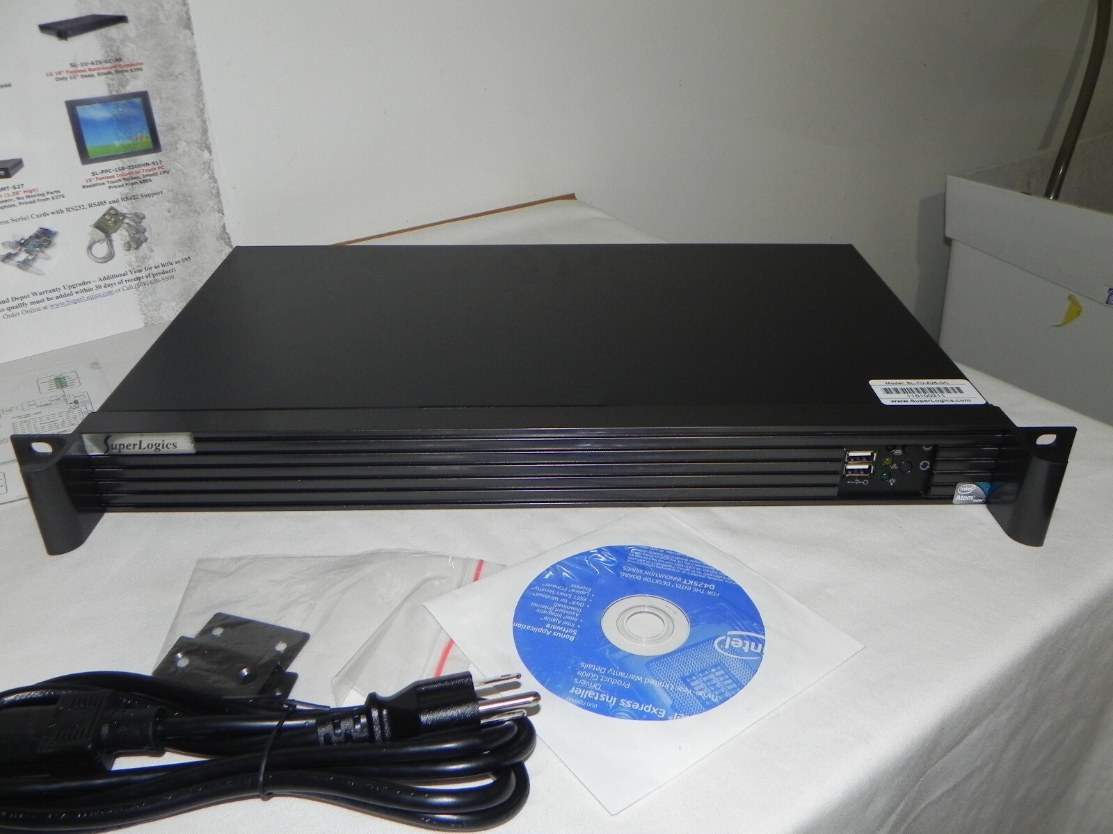 SUPERLOGICS Model SL-1U-A25-GC Rack Mount D425KT Computer System Processor Contr