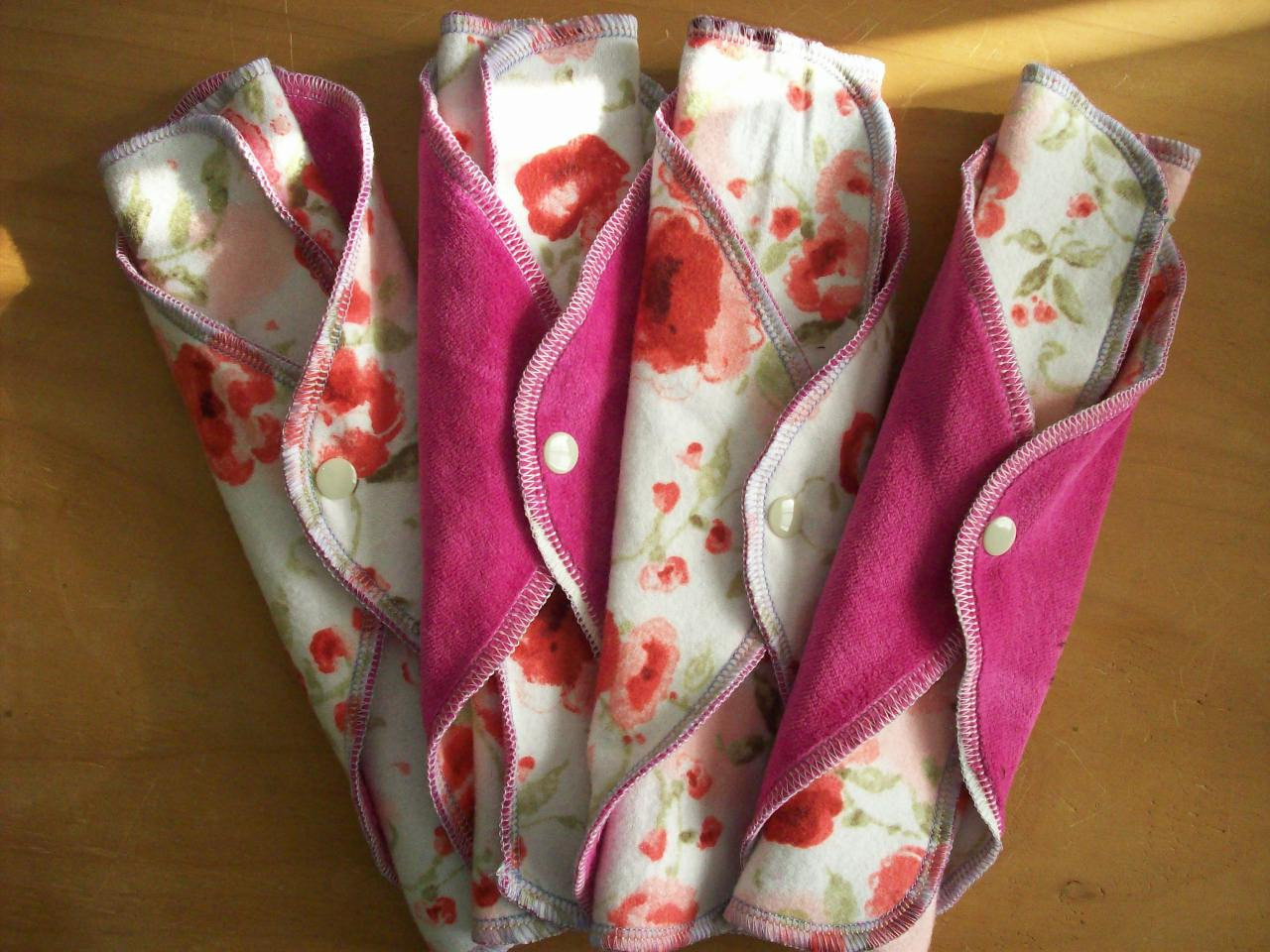 Single Random MamaBear LadyWear Quick-Dry cloth menstrual pad: Medium/Heavy Flow