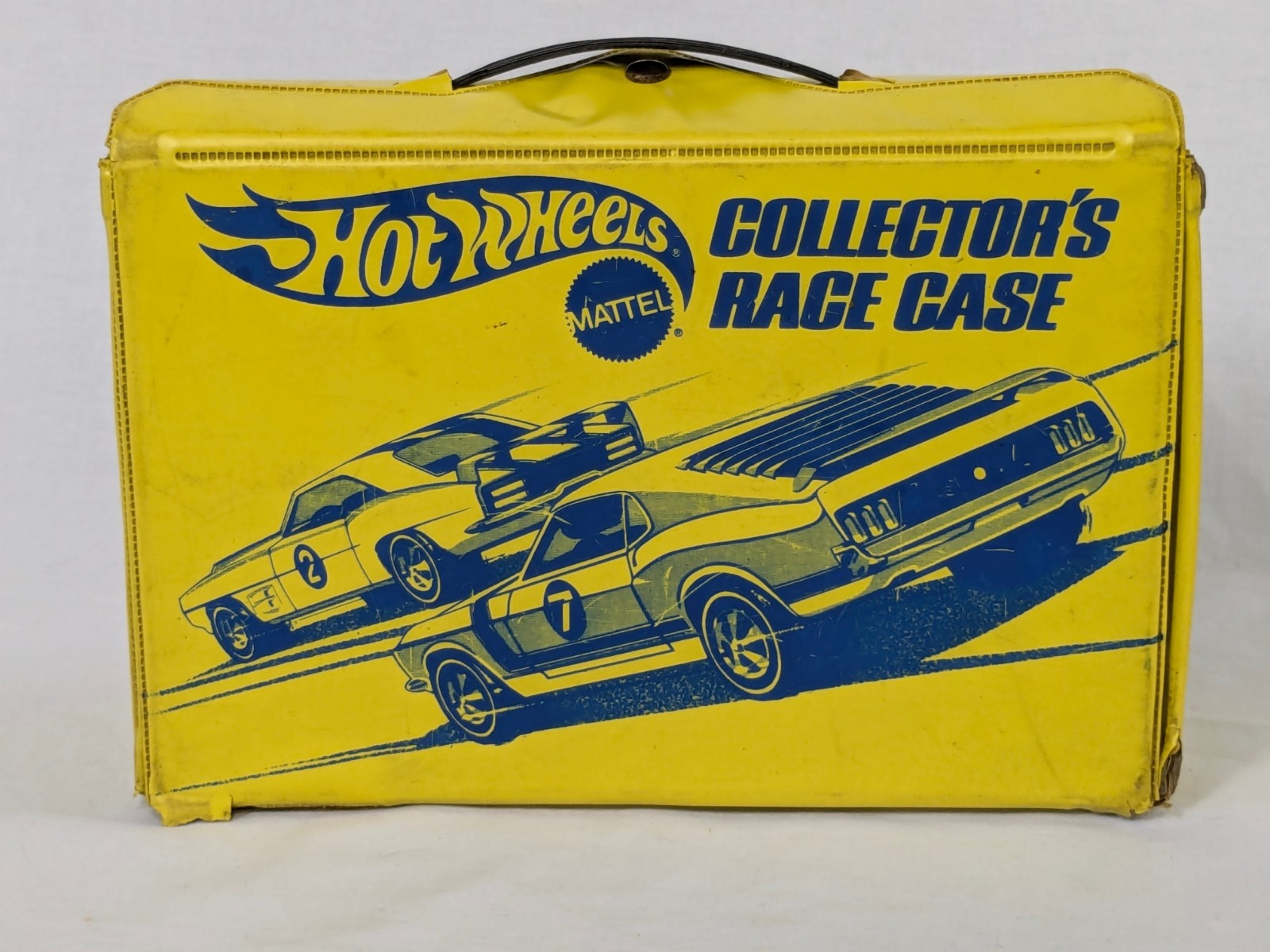 Vintage 1975 Hot Wheels Redline 24 Car Collector's Race Case Yellow USA 9182