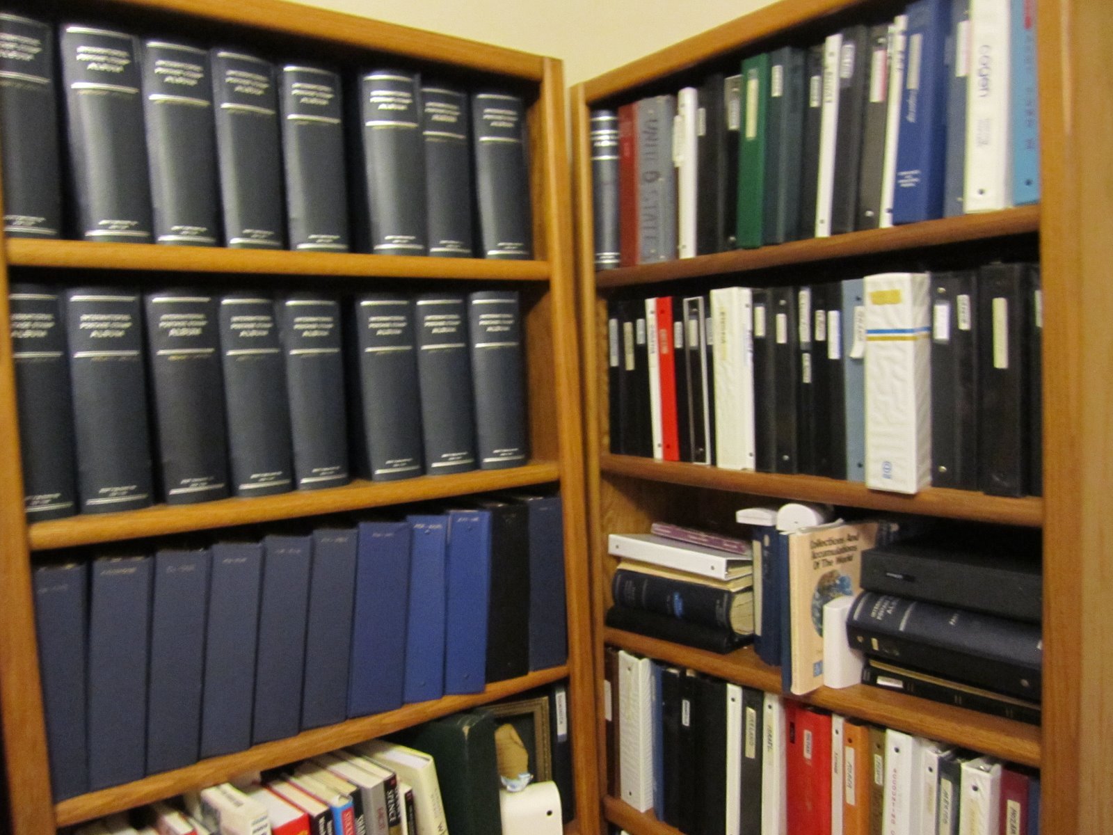 Million's of worldwide  from estate,stamps from albums,,stock books,dealer cards