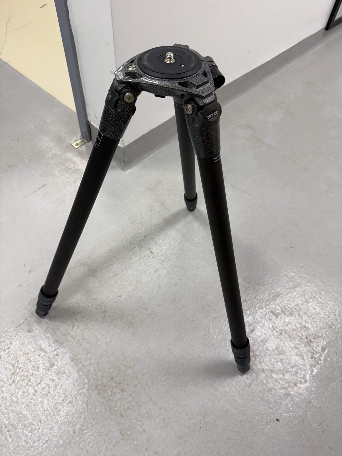 Gitzo GT3532LS Systematic Carbon Fiber Tripod Series 3 Long 3-Section