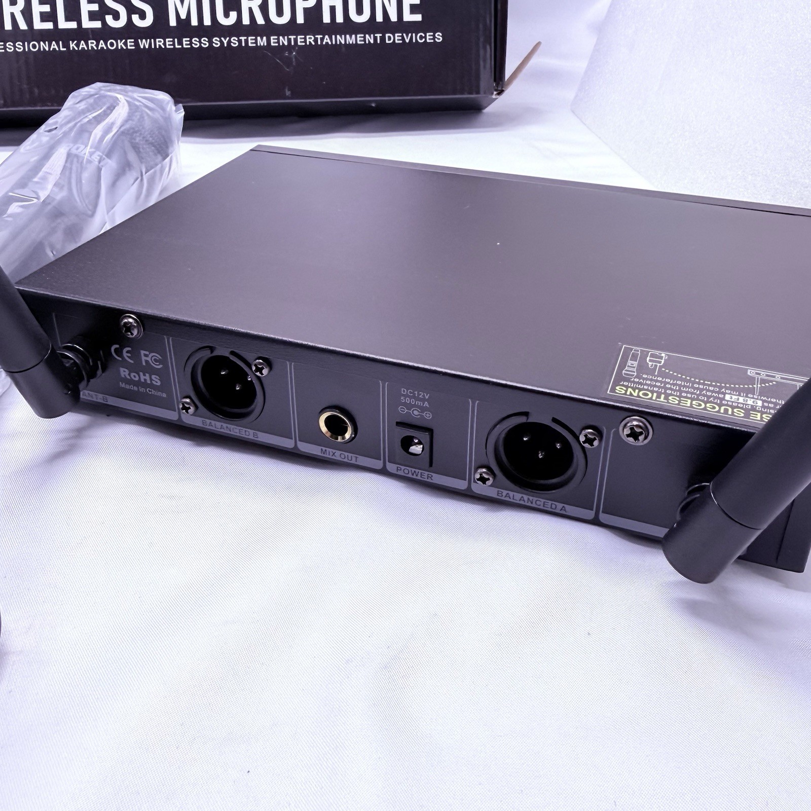 Froket FU-2002 Wireless Mic Combo Pack - 2 Handheld Mics - UHF System