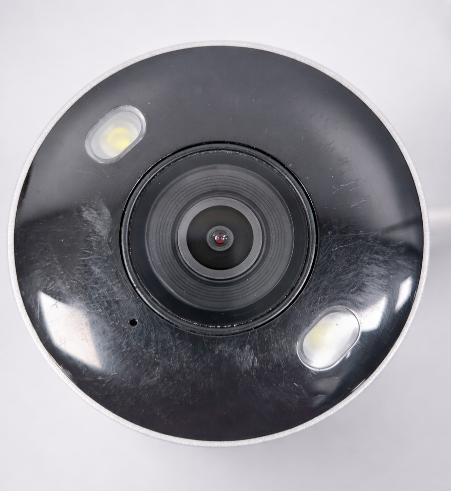 Lorex E893AB 4K Ultra HD Smart Deterrence IP Security Camera with Smart Motion