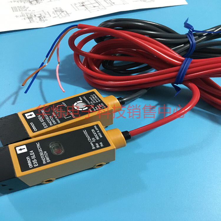 1pcs Photoelectric Switch  E3S-5E4 E3S-5DE4+E3S-5LE4
