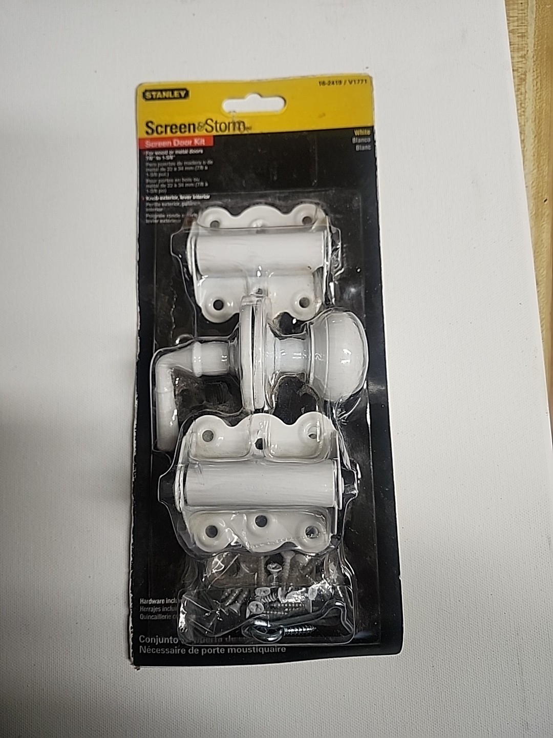 Stanley Wood & Metal Screen Door Knob Storm Kit 7/8"-1 3/8" in Spring Hinges