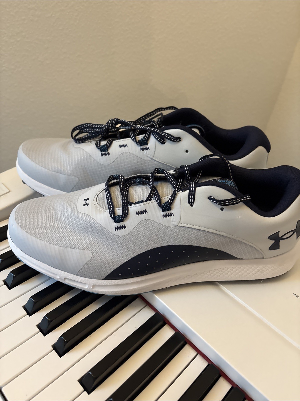 Under Armour UA Charged 2 Draw SL Spikeless Golf Shoes 3026399-102 Mens Sz 11.5