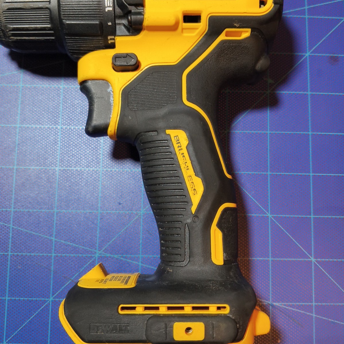 DEWALT DCD708 ATOMIC 20V MAX Brushless Cordless 1/2" Drill/Driver - Tool Only