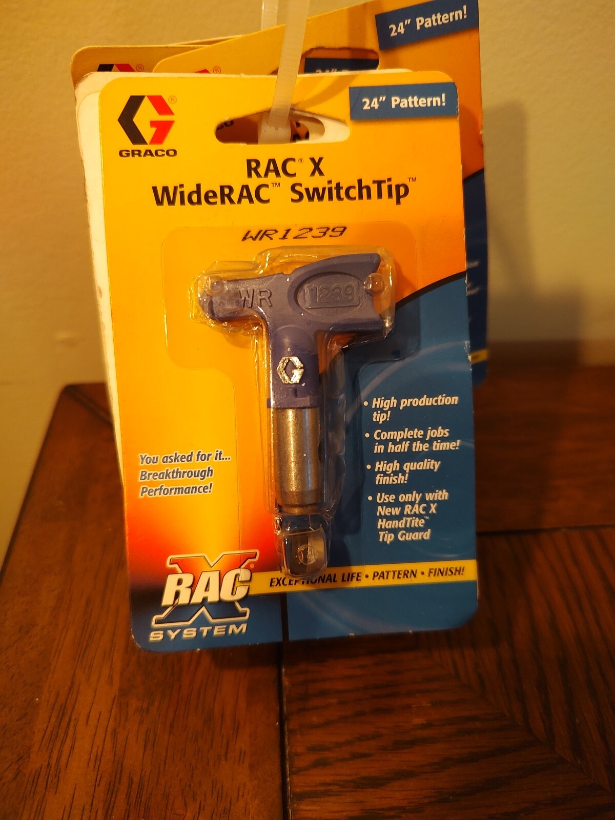 Graco paint sprayer tips - RAC X WideRAC Switch tip - WR1239