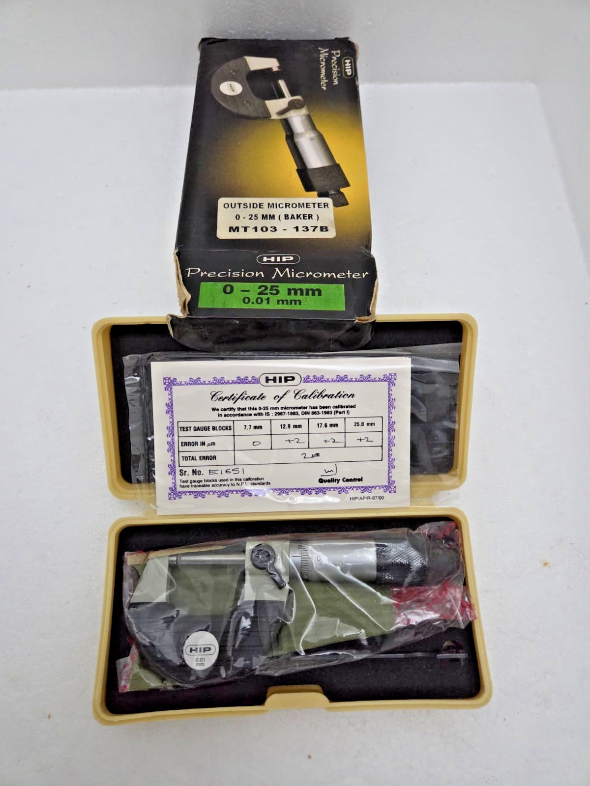 Baker MT103 - 137B Precision Outside Micrometer 0-25mm / 0.01mm Grad