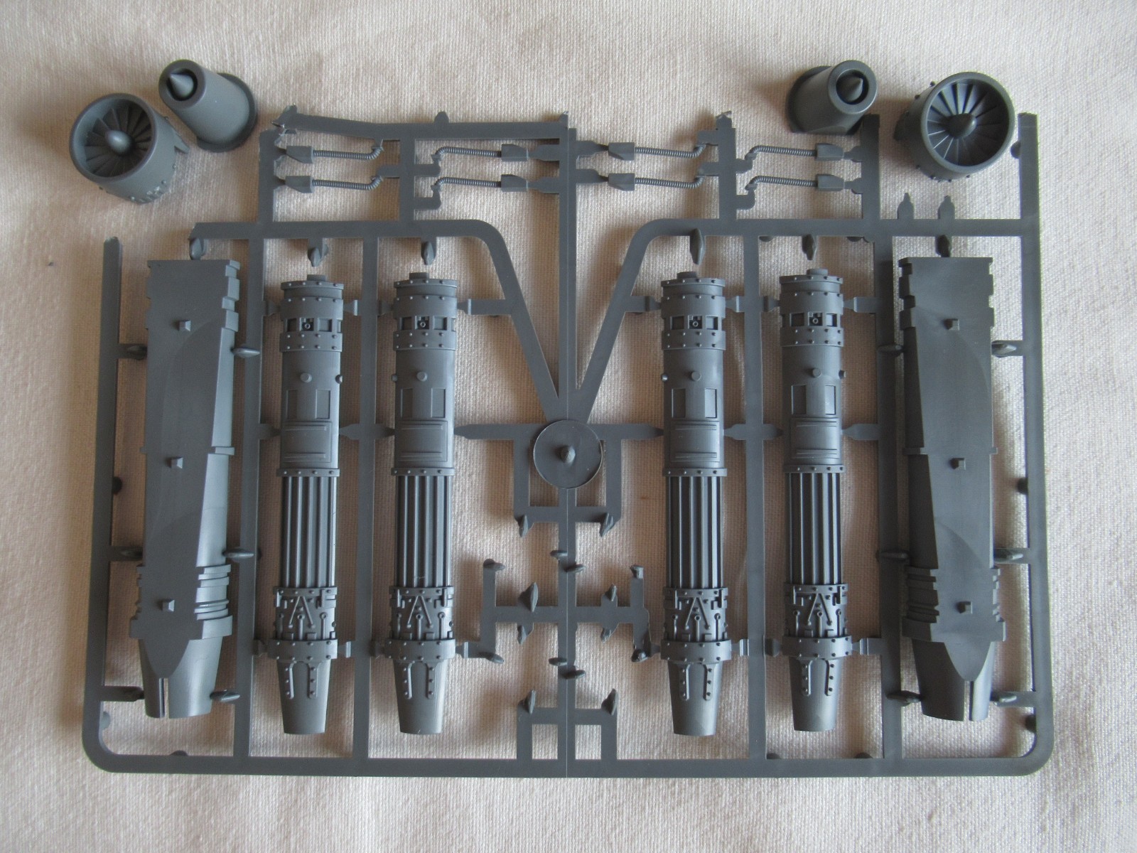 Valkyrie Engine Pieces - Astra Militarum *Warhammer 40,000* Games Workshop