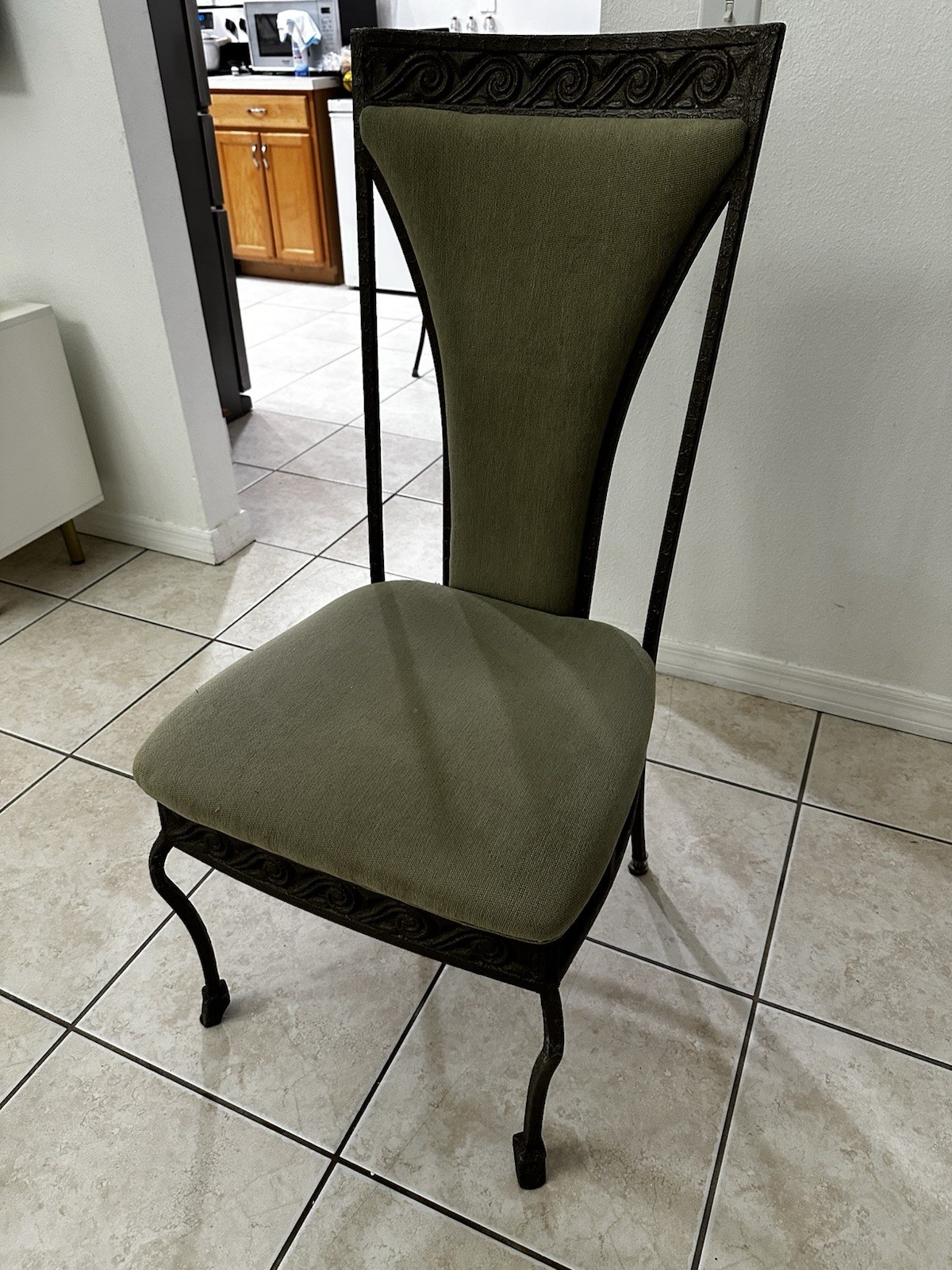 Glass Top Dining Table Set w/ 4 Chairs – Metal Frame – Local Pickup Only